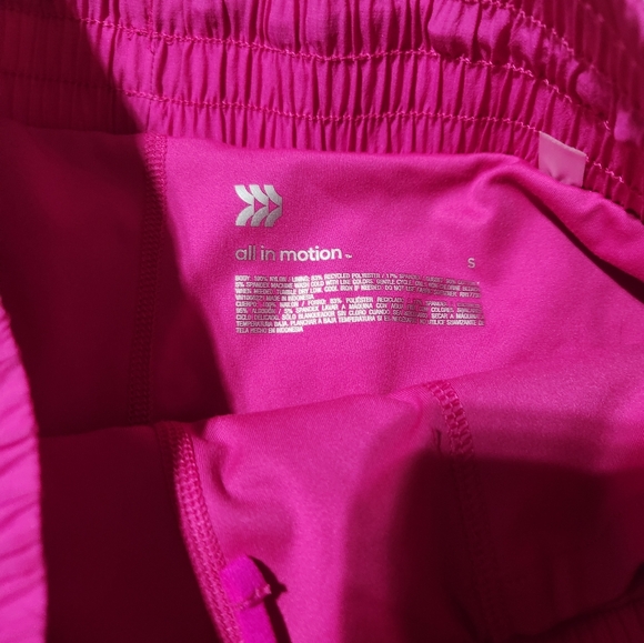 All In Motion Shorts - Picture 4 of 4